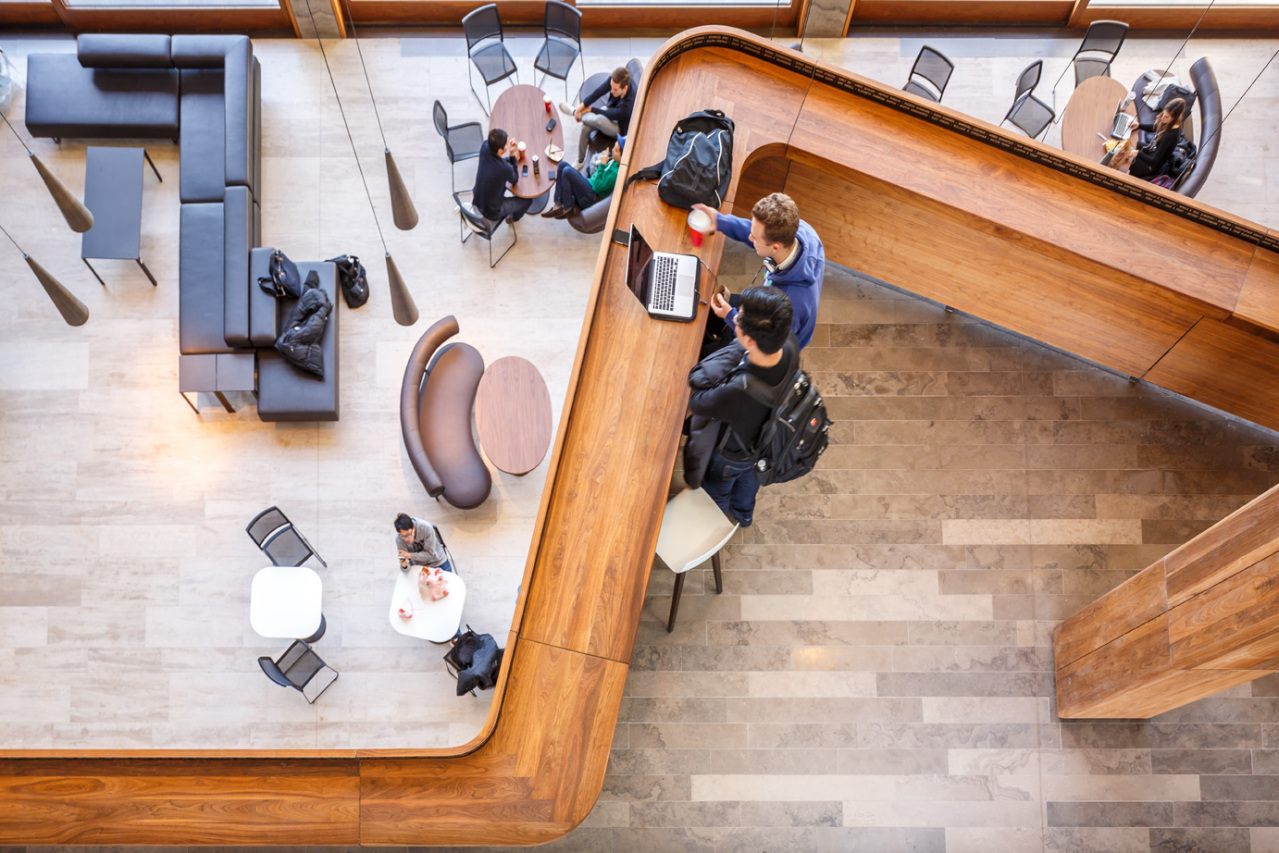 IVEY BUSINESS SCHOOL 