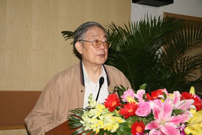 演讲照