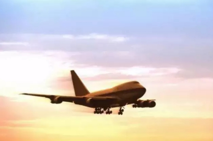 航空运输