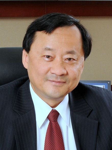 华云生教授