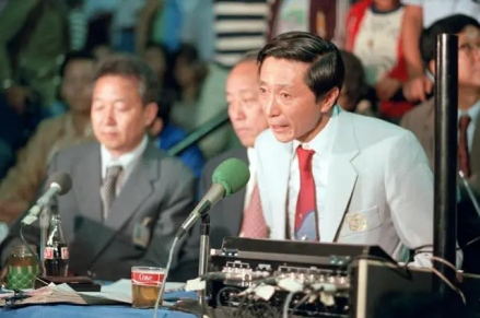 宋世雄在1982年女排世锦赛现场