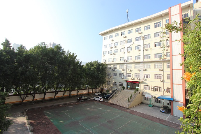 攀枝花开放大学综合楼 