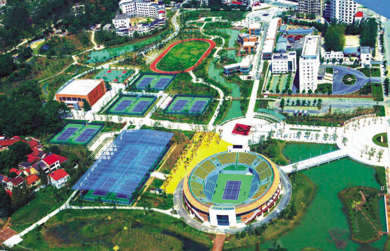 湖北省京山市文峰公园网球场地 