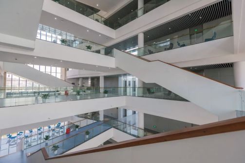 图书馆内部