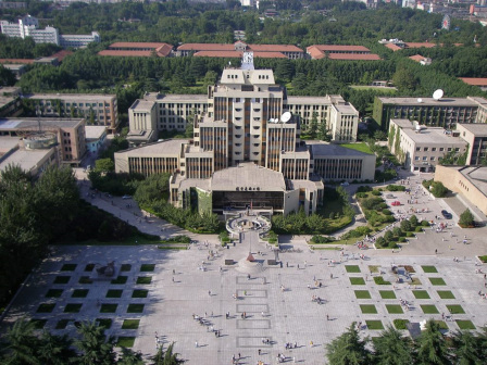 西安交通大学