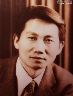 中国名家书画艺委会副主席