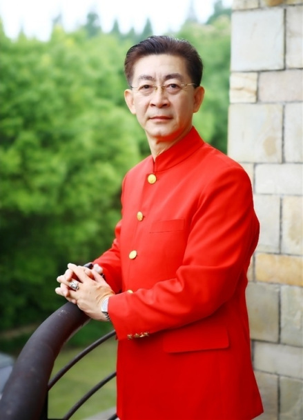 六小龄童