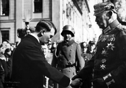 1933年与希特勒
