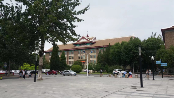 天津大学