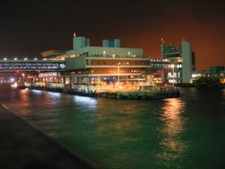 港澳码头夜景