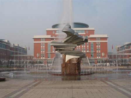西北农林科技大学校门