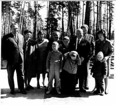 尼基塔·谢尔盖耶维奇·赫鲁晓夫全家福