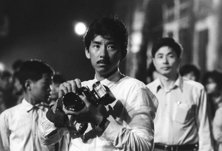《投奔怒海》剧照