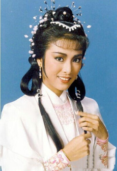 《萍踪侠影录》中饰演云蕾