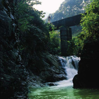四明山绝情谷