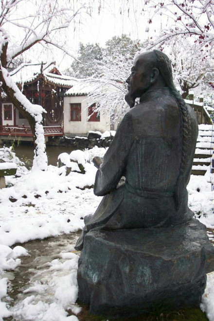 李渔塑像 
