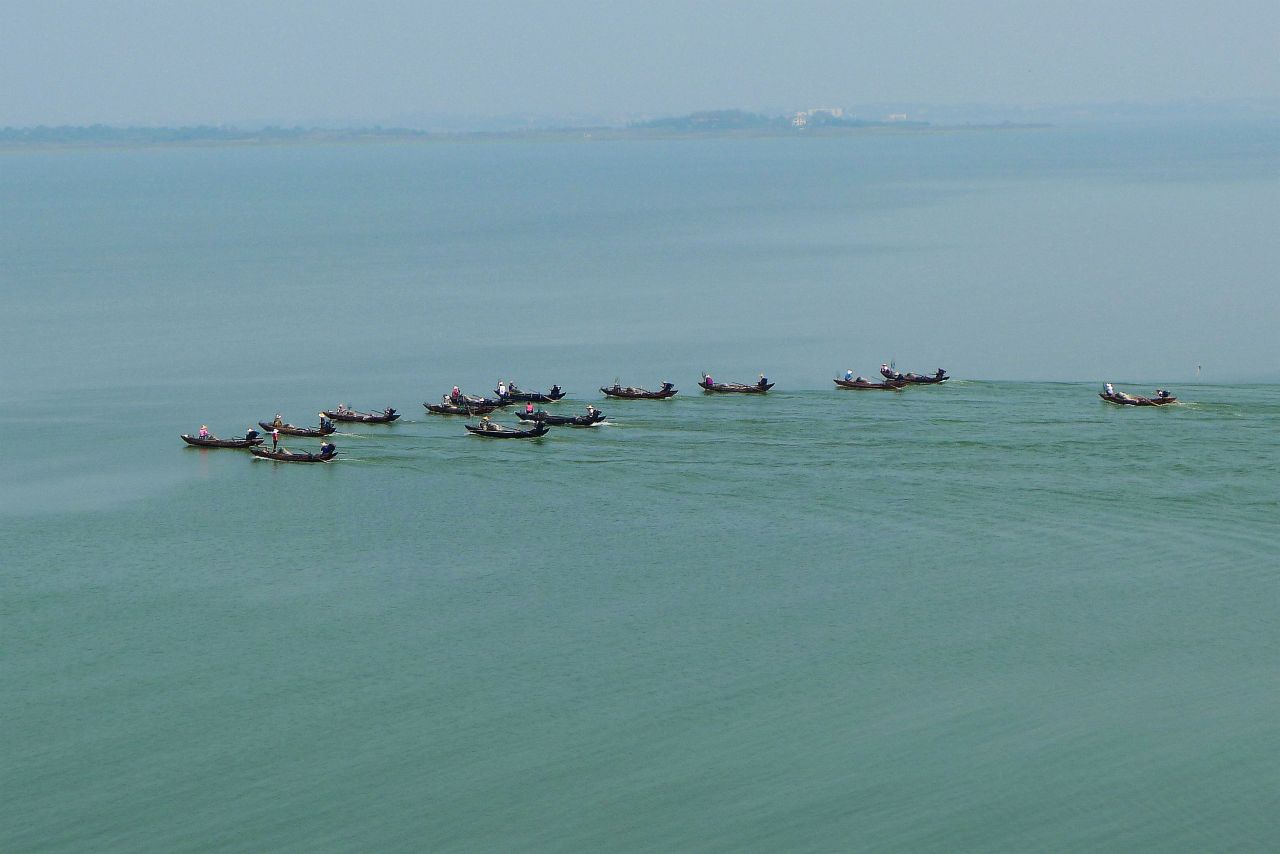 梁子湖