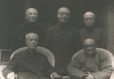 1975年4月五老在叶圣陶家。 前左为顾颉刚 