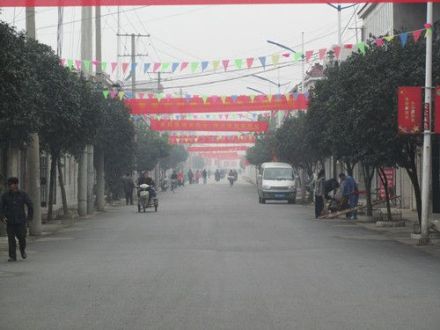 经建乡街景