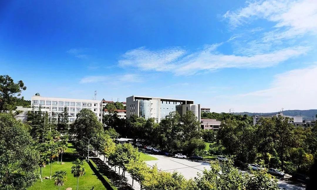 四川幼儿师范高等专科学校校园一景