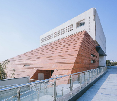 上海交通大学