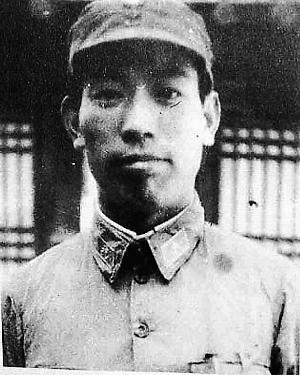 1926年冬许光达进入黄埔军校，后转到武汉分校学习