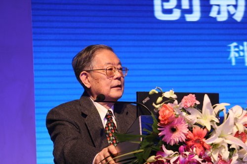 演讲照