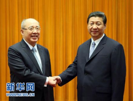 习近平会见吴伯雄