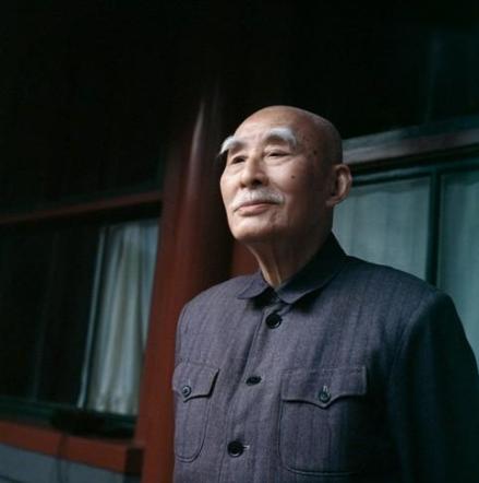 叶圣陶先生