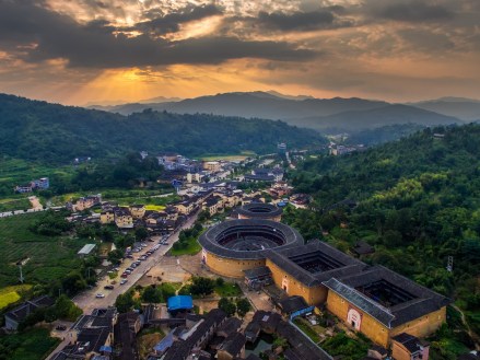 洪坑土楼群