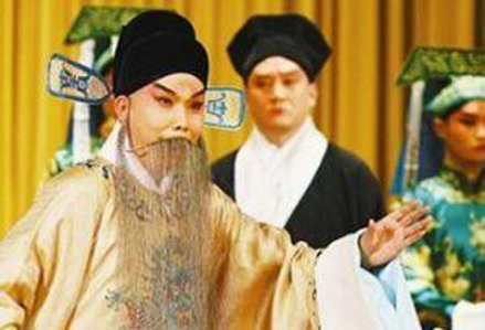 《审头剌汤》中陆炳 