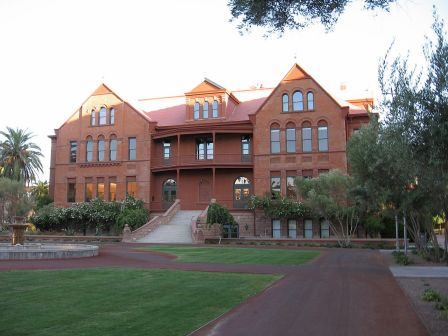 亚利桑那州立大学