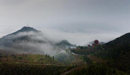 嵩云山
