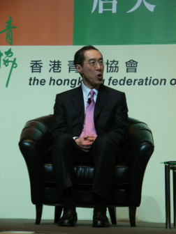 唐英年