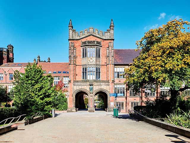纽卡斯尔大学拱门