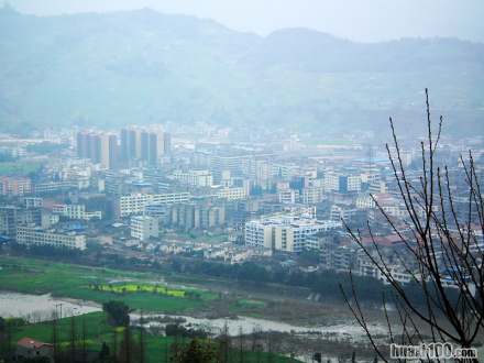 荥经县城