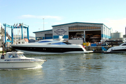 圣汐游艇Sunseeker Yacht