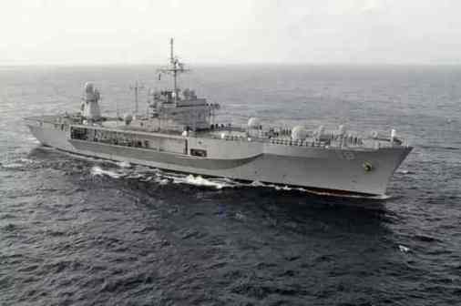 蓝岭级两栖指挥舰