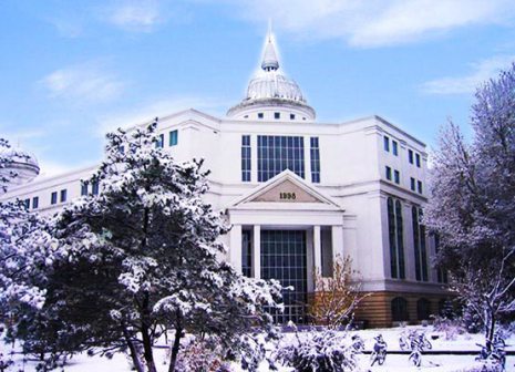 吉林大学