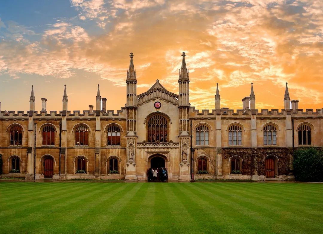 英国大学