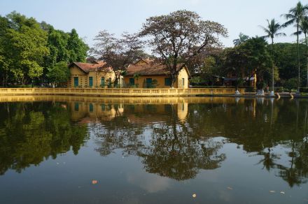 胡志明故居