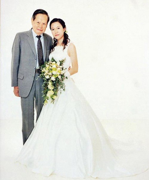 翁帆与杨振宁结婚照