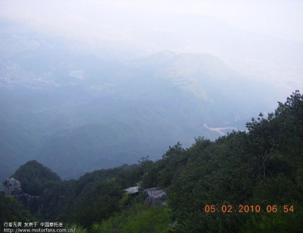 幕阜山