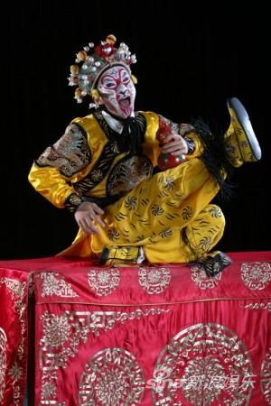 翻扑武生
