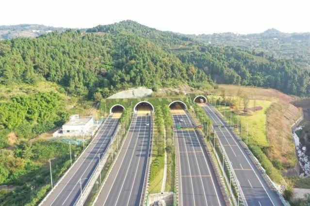 天府机场高速公路