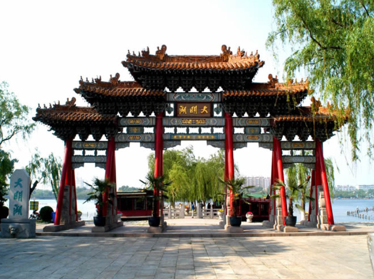 大明湖