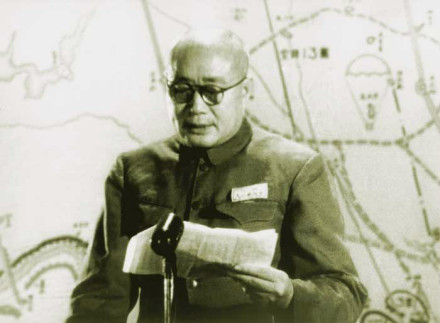 1951年12月，刘伯承元帅来八一厂视察