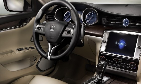 Maserati Quattroporte