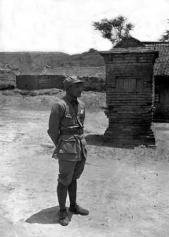 经过长征抵达陕北时的邓小平（1936年）
