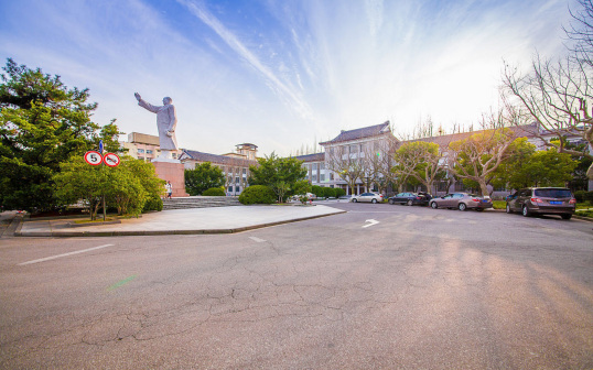 复旦大学